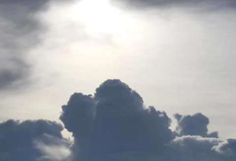 Gray cloud and white cloud cover sun. Foto stock