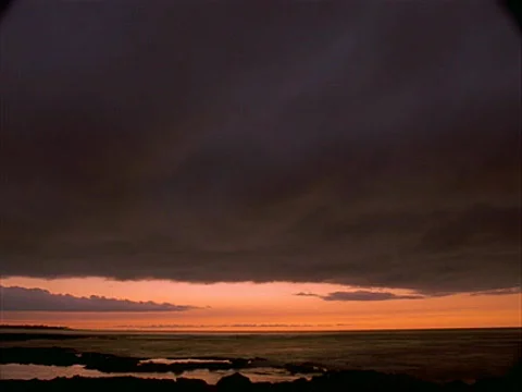 Gray Cloud Ocean Sunset 400x300 Stock Footage 532187