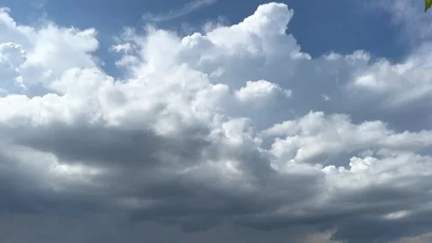 Gray cloudy sky forming before rain Video stock 312856405