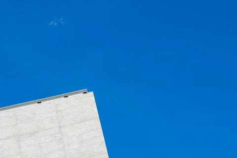 Gray facade like a pyramid Foto stock