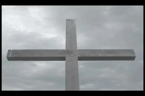 Gray Skies Cross Close 스톡 동영상 207250