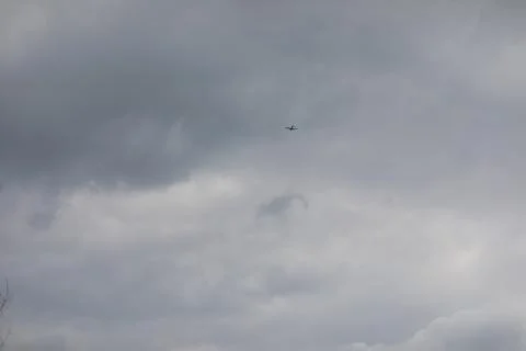 The gray sky draws the clouds into the rain Stock-Fotos