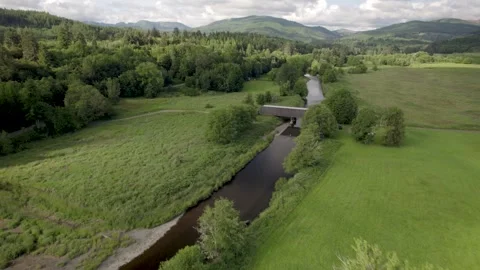 Grays River Covered Bridge Drone Flyby 1 库存影片 318312161