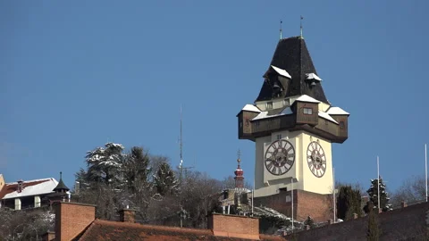 Graz Uhrturm Winter 스톡 동영상 136732768