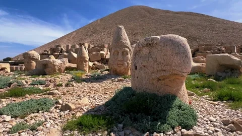 The great archaeological ruins at the top of Mount Nemrut Stock Footage 283289799