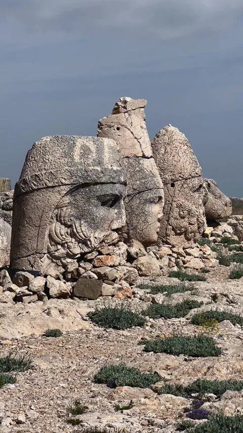The great archaeological ruins at the top of Mount Nemrut Stock Footage 283292140