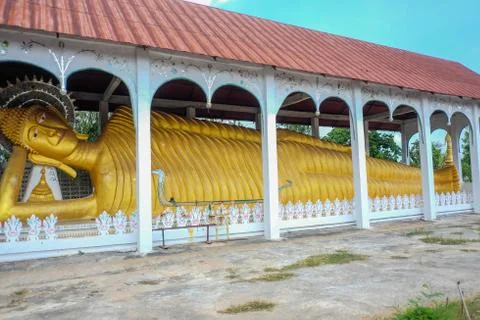 Great buddha Sleeping post in Temple of Sangkhla Buri District kanchanaburi t Stock Photos