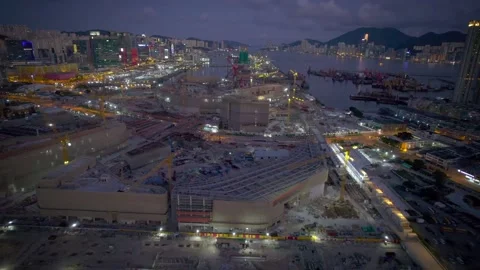 Great construction site at night, Kai Tak, Kowloon, Hong Kong Vidéo 214994878