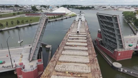 Great Lakes freighter J. Boland, moving in reverse, departs Green Bay, WI after Stock-Footage 344299267