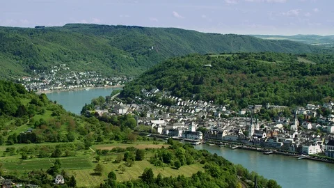The great loop of the Rhine river, Boppard Stock Footage 100401466