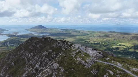 Great peaks of a Diamond hill in county Galway, Ireland, Stock Footage 342663967
