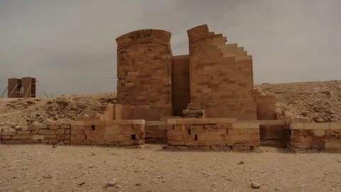 The great pyramids 動画素材 327228160