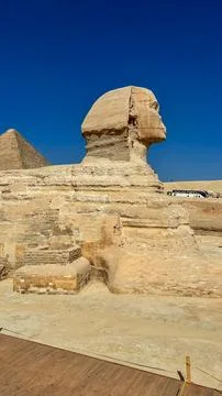 The Great Sphinx guards the pyramids of the pharaohs at Giza. Stock-Fotos