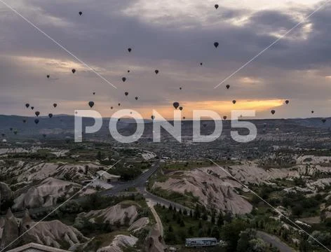 The great tourist attraction of Cappadocia - balloon flight. View From Uchisar Stock Photos