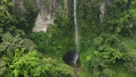 Great view of the waterfall Stock-Footage 229370884