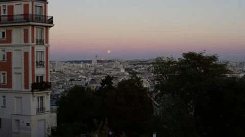 Great views of a super moon in Paris Stock Footage 63030601