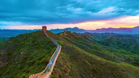 The great wall of China stretch on mountain in aerial sunset Stockbeeldmateriaal 343755135