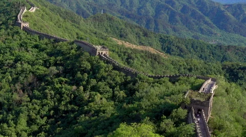 Great Wall like a dragon on a mountain Stock Footage 64366508