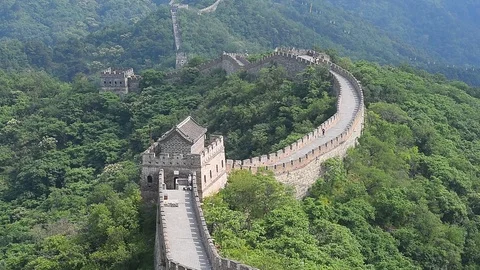 Great wall scenery at mutianyu Stockbeeldmateriaal 90902017