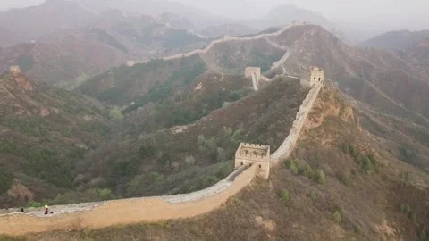 The great wall winds through the mountains Stock-Footage 312482580