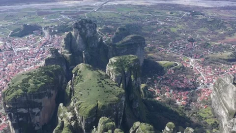 Greece Meteors flying drone over rocks. Kalampaka city. 库存影片 145708936