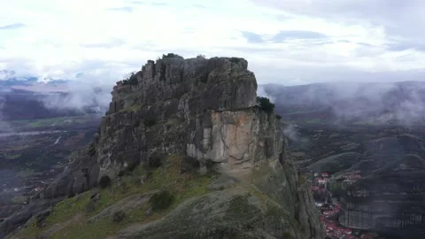 Greece Meteors flying drone over rocks. Kalampaka city. 库存影片 145721095
