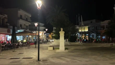 Greek Town Square at Night Stockbeeldmateriaal 345068200