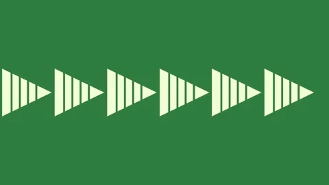 A green background with white arrows and an image of screen green screen Видео 335131686