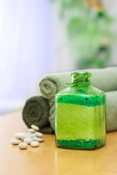 Green bath salt Stock Photos