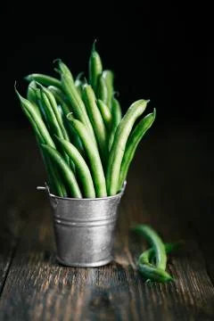 Green beans close up rustic style. Still life with green beans. close up Foto stock
