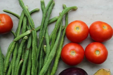 Green beans display with selective focus and fresh various raw organic vegetable 库存照片