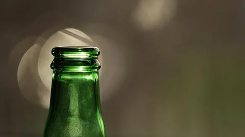 Green bottle of beer Foto stock