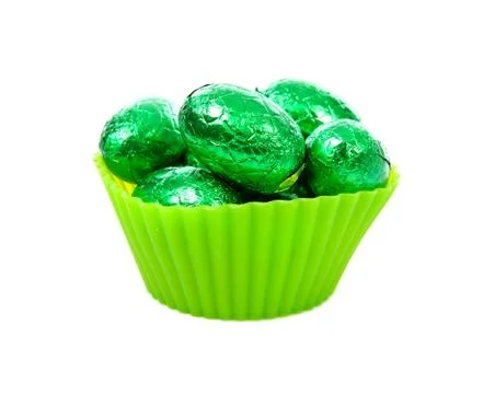 Green bowl with easter eggs Foto stock