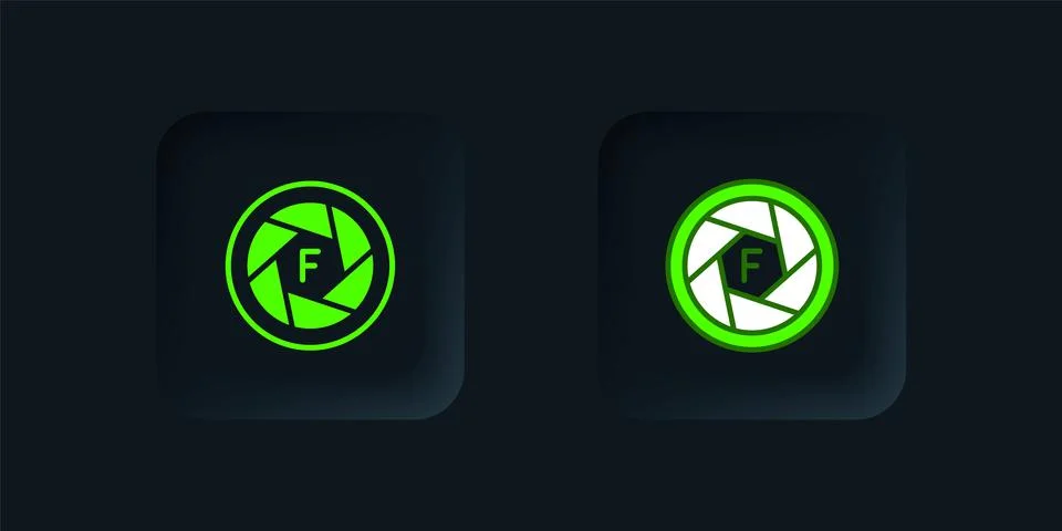 Green Camera shutter icon isolated on black background. Black square button.. Иллюстрация