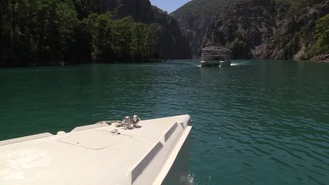 Green canyon turkey boat float Stock Footage 143546629