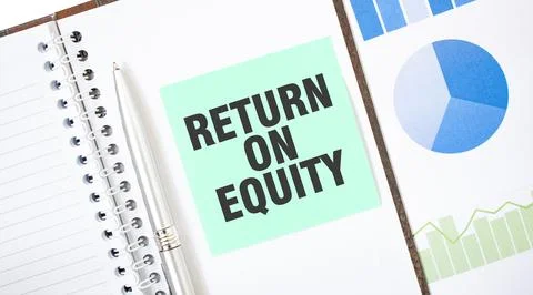 Green card on the white notepad. Text RETURN ON EQUITY. Business concept Stock Photos
