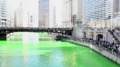 Green Chicago River Видео 36383937