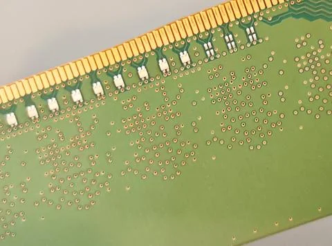 Green Computer RAM Memory PCB with Gold Pins Fotos de archivo