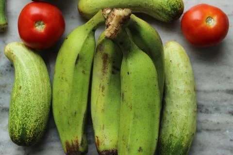 Green cucumber display with selective focus and fresh various raw organic vegeta 库存照片