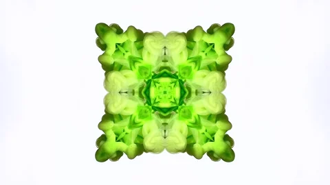 The green element of the kaleidoscope. Hypnotic metamorphoses Video stock 317796551