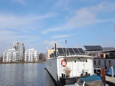 Green energy pollution Видео 73394152