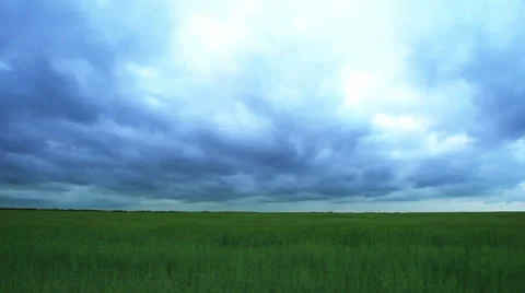 Green Field And Clouds 스톡 동영상 26243507
