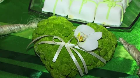 Green Flower Heart On The Table Video stock 51583486