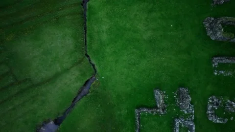 Green grass fields of Faroe Islands Vídeo Stock 146209468