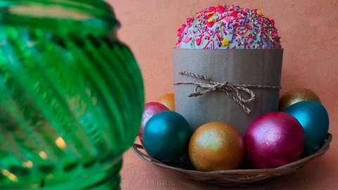 Green icon lamp, Easter cake and eggs Stock Footage 106253893