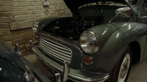 Green Morris Minor engine, custom build, classic car. 動画素材 166596167