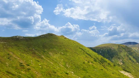 Green mountain scene time lapse scene Stock-Footage 277412031