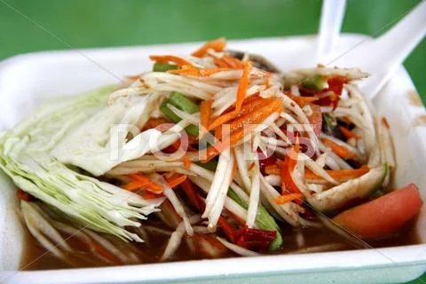 Green papaya salad Stock Photos