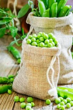 Green peas, selective focus Stock Photos