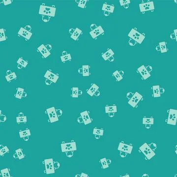 Green Pet first aid kit icon isolated seamless pattern on green background. Dog Illustrazione stock
